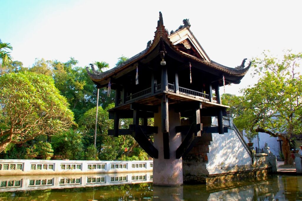Достопримечательности Ханоя, Вьетнам - пагода Чуа Мот Кот