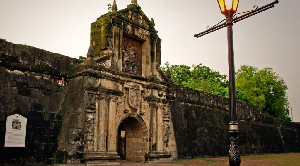 Sightseeing in Manila, Philippines
Fort Santiago