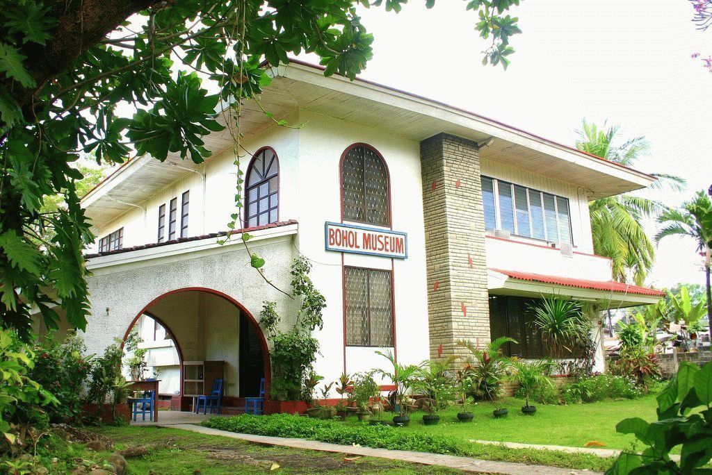 Музей в городе Тагбиларан на Филиппинах,

Bohol National Museum