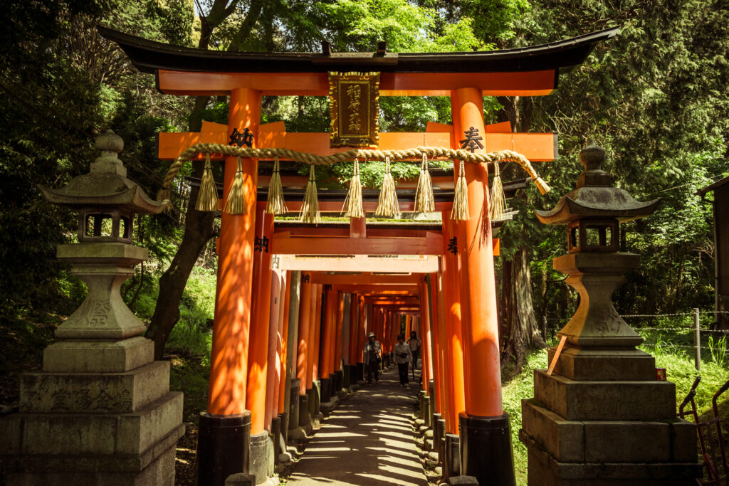 Храм Инари в Киото, Япония