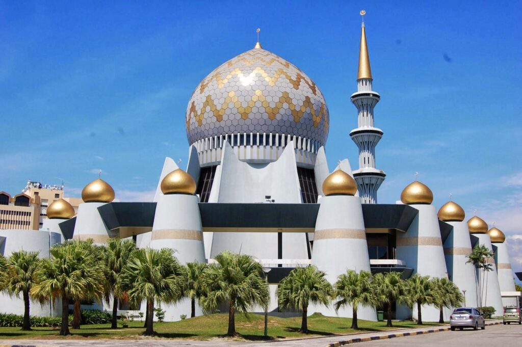 Архитектура Кота-Кинабалу в Малайзии - мечеть Сабаха