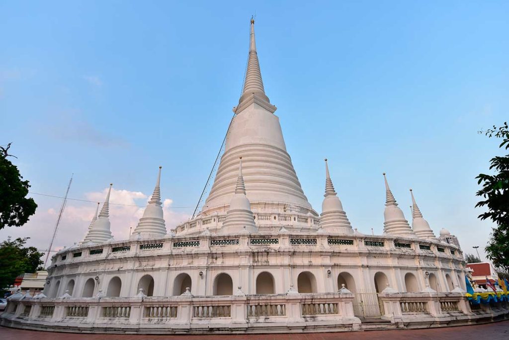 Wat Prayoon Temple in Bangkok