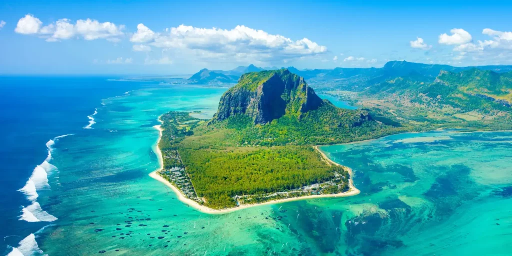 See Mauritius island from above with a helicopter tour