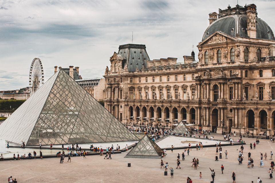 When its better to visit Louvre