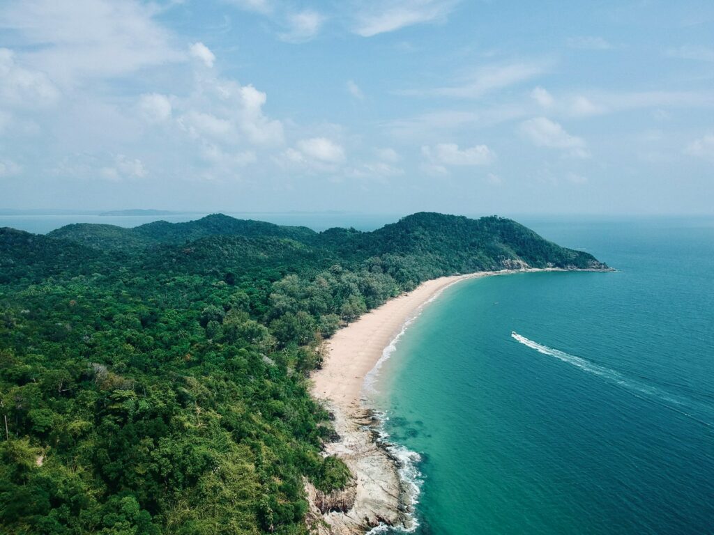Пляжи острова Пенанг в Малайзии